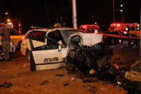 بالصور: فجر اليوم - اصابة خطيرة لشابين بحادث طرق مروّع في مدينة يافا 